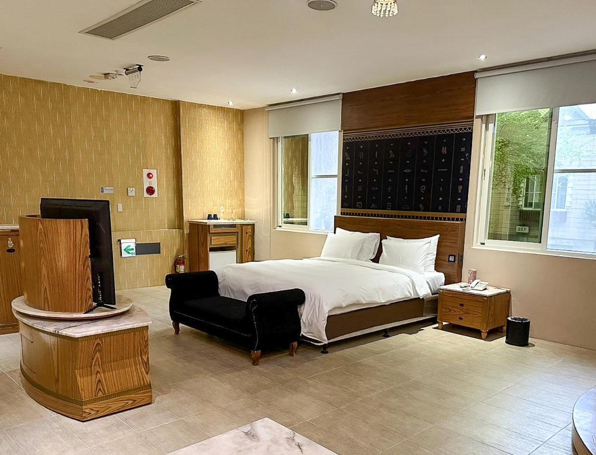 All-Ur Boutique Motel-Jhu Shan Branch Чжушань Экстерьер фото
