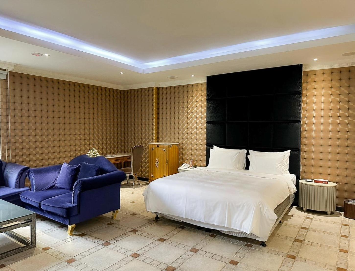 All-Ur Boutique Motel-Jhu Shan Branch Чжушань Экстерьер фото