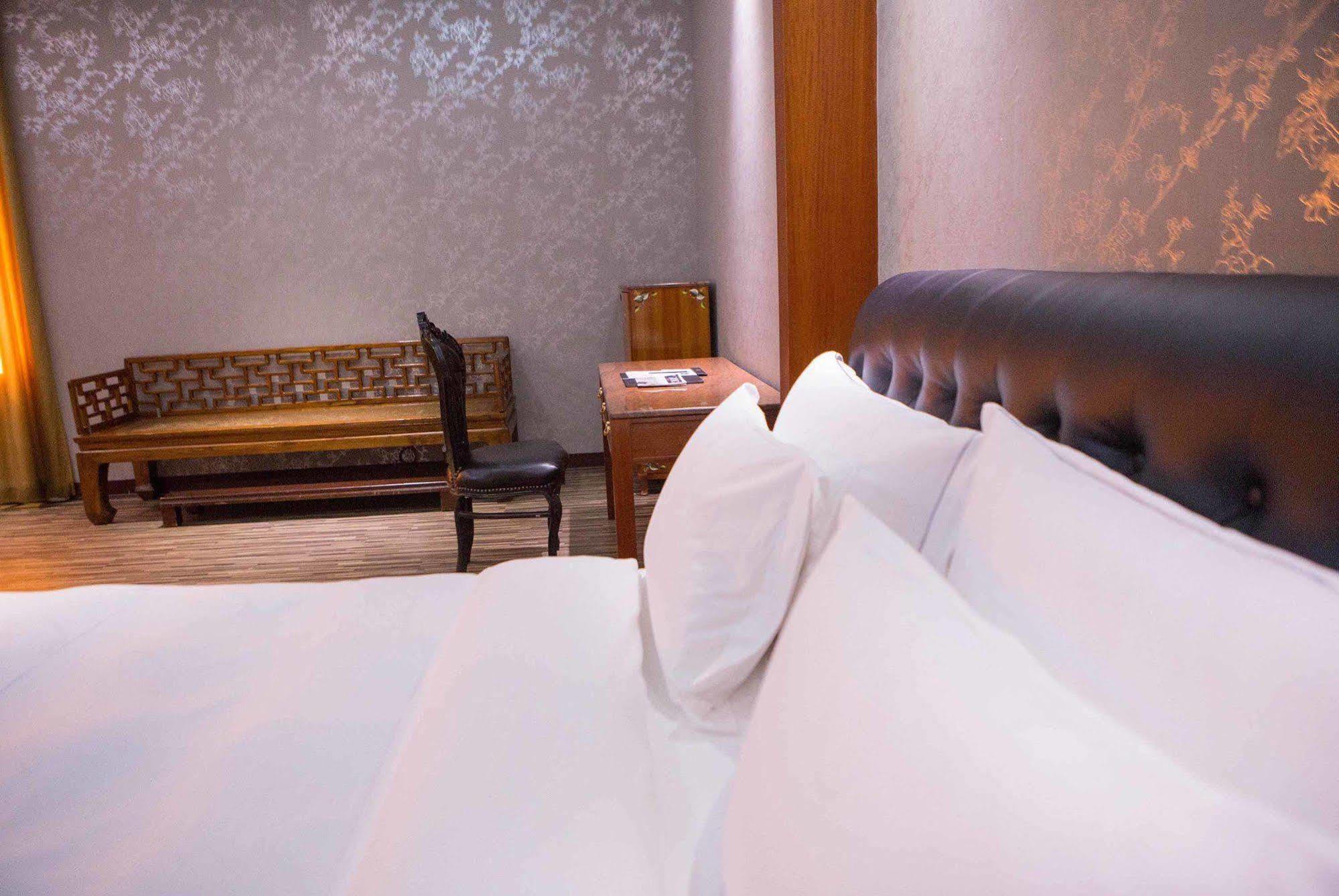 All-Ur Boutique Motel-Jhu Shan Branch Чжушань Экстерьер фото