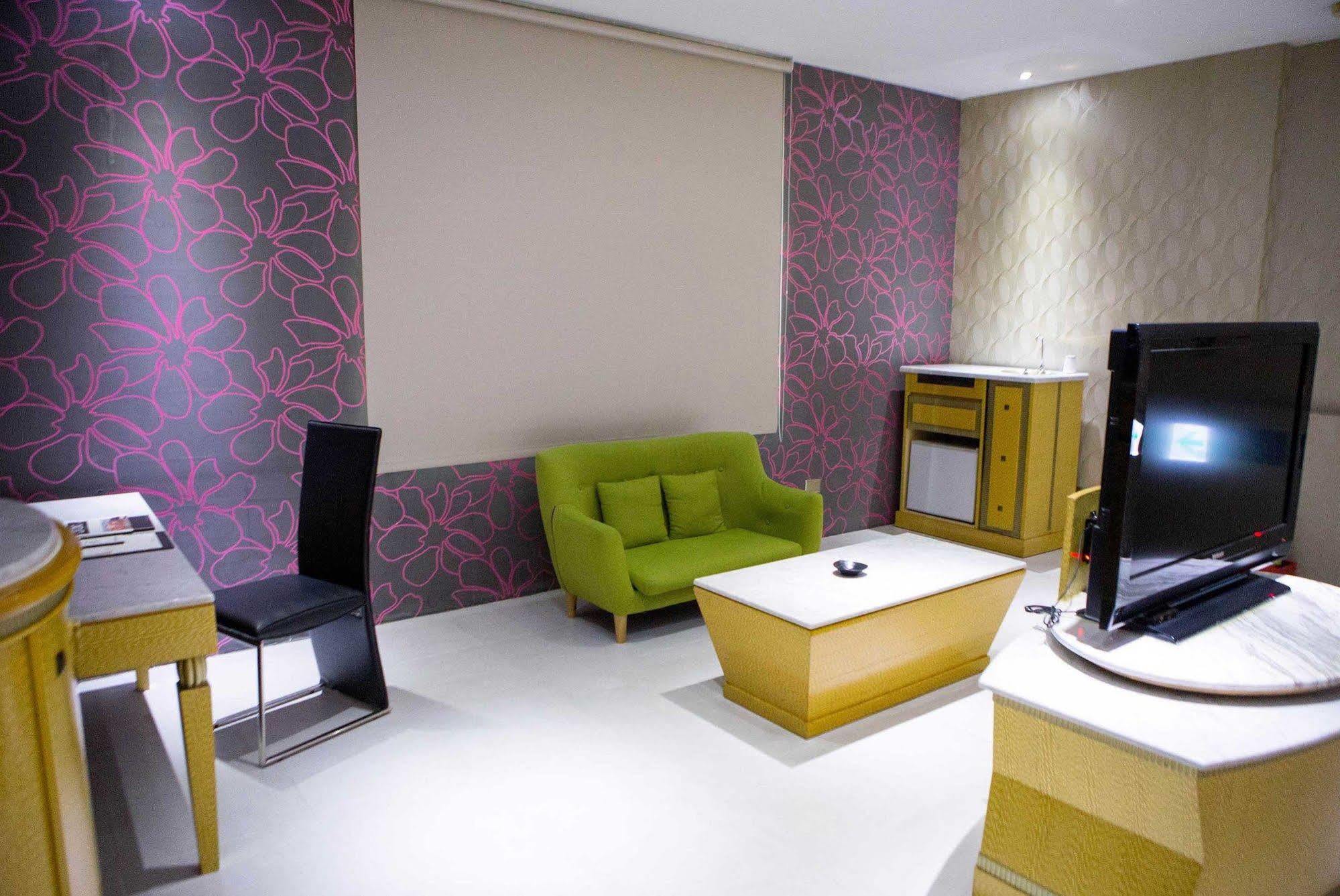 All-Ur Boutique Motel-Jhu Shan Branch Чжушань Экстерьер фото